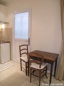Paris Studio accommodation - living room (PA-3887) photo 5 of 6