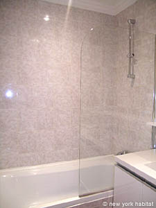 Paris 1 Bedroom accommodation - bathroom (PA-3895) photo 3 of 5