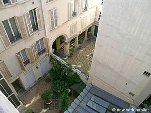 Paris 1 Bedroom apartment - bedroom (PA-3904) photo 4 of 5