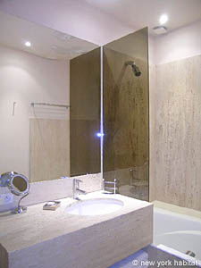 Paris 1 Bedroom apartment - bathroom (PA-3904) photo 2 of 5