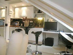 Paris Studio apartment - living room (PA-3910) photo 4 of 9