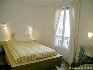 Paris T2 appartement location vacances - chambre (PA-3915) photo 1 sur 4