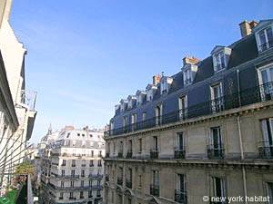 Paris T2 appartement location vacances - s&eacute;jour (PA-3915) photo 8 sur 10