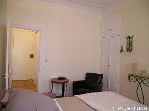 Paris 2 Bedroom apartment - bedroom 1 (PA-3921) photo 4 of 6