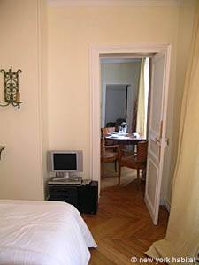 Paris 2 Bedroom apartment - bedroom 1 (PA-3921) photo 5 of 6