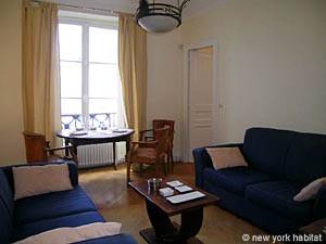 Paris 2 Bedroom apartment - living room (PA-3921) photo 7 of 9
