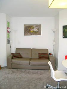 Paris Studio T1 appartement location vacances - s&eacute;jour (PA-3937) photo 2 sur 9