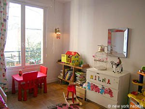 Paris 3 Bedroom accommodation - bedroom 2 (PA-3939) photo 2 of 5