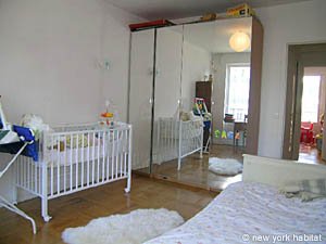 Paris 3 Bedroom accommodation - bedroom 3 (PA-3939) photo 4 of 8