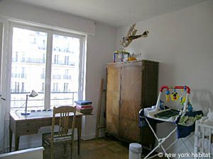 Paris 3 Bedroom accommodation - bedroom 3 (PA-3939) photo 5 of 8
