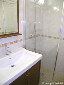 Paris Studiowohnung ferienwohnung - badezimmer 1 (PA-3940) photo 2 von 4