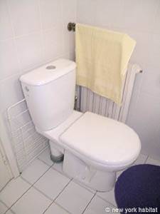 Paris T3 - Duplex appartement location vacances - salle d'eau 1 (PA-3945) photo 4 sur 5