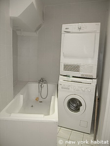 Paris T3 appartement location vacances - salle d'eau 1 (PA-3972) photo 2 sur 4