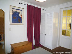 Paris T2 appartement location vacances - chambre (PA-3994) photo 3 sur 6