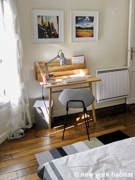 Paris 1 Bedroom apartment - bedroom (PA-3997) photo 1 of 7