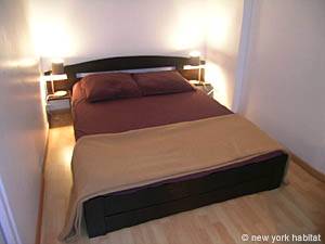 Paris 1 Bedroom accommodation - bedroom (PA-4007) photo 1 of 3