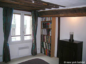 Paris 2 Bedroom apartment - bedroom 1 (PA-4016) photo 2 of 5