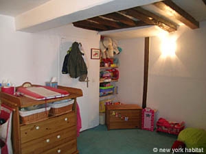 Paris 2 Bedroom apartment - bedroom 2 (PA-4016) photo 2 of 4
