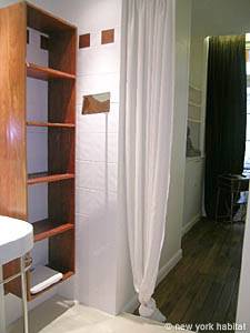 Paris 2 Zimmer wohnungsvermietung - badezimmer 1 (PA-4031) photo 4 von 4