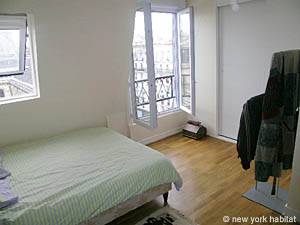 Paris 1 Bedroom accommodation - bedroom (PA-4034) photo 2 of 3
