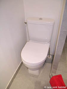 Paris Studio T1 logement location appartement - salle de bain (PA-4035) photo 3 sur 3