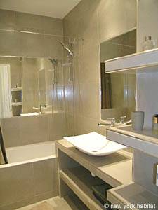 Paris 3 Zimmer wohnungsvermietung - badezimmer 1 (PA-4057) photo 1 von 3
