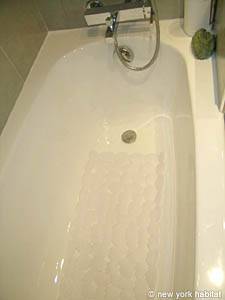 Paris 3 Zimmer wohnungsvermietung - badezimmer 1 (PA-4057) photo 3 von 3