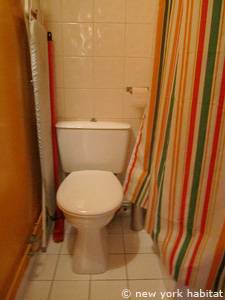 Paris 1 Bedroom apartment - bathroom (PA-4140) photo 4 of 4