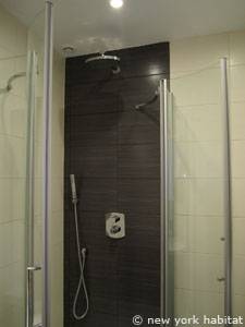 Paris 1 Bedroom accommodation - bathroom 1 (PA-4147) photo 3 of 4