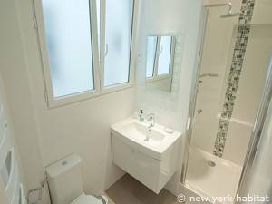 Paris 2 Zimmer wohnungsvermietung - badezimmer (PA-4163) photo 2 von 2
