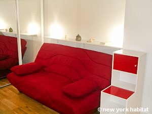 Paris Studio apartment - living room (PA-4248) photo 2 of 4