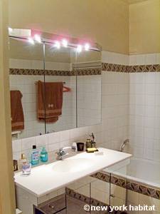 Paris T3 logement location appartement - salle de bain 1 (PA-4260) photo 1 sur 2