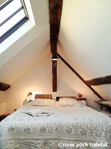 Paris T4 - Loft - Triplex appartement location vacances - chambre 1 (PA-4264) photo 1 sur 3