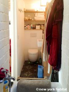Paris T4 - Loft - Triplex appartement location vacances - salle de bain (PA-4264) photo 2 sur 2