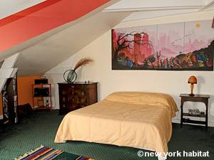Paris T3 - Duplex appartement location vacances - chambre 1 (PA-4270) photo 1 sur 3