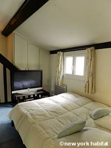Paris T2 - Duplex - Penthouse logement location appartement - chambre (PA-4274) photo 1 sur 3