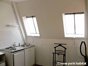 Paris Studio T1 logement location appartement - s&eacute;jour (PA-4277) photo 3 sur 8