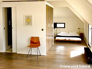 Paris T2 - Loft - Penthouse appartement location vacances - chambre (PA-4278) photo 1 sur 3 Paris T2 - Loft - Penthouse appartement location vacances - chambre (PA-4278) photo 1 sur 3