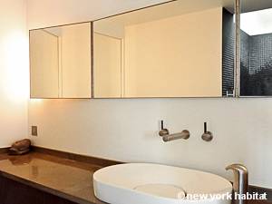 Paris T2 - Loft - Penthouse appartement location vacances - salle de bain 1 (PA-4278) photo 1 sur 2 Paris T2 - Loft - Penthouse appartement location vacances - salle de bain 1 (PA-4278) photo 1 sur 2