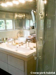 Paris 2 Bedroom - Duplex apartment - bathroom 1 (PA-4295) photo 2 of 3
