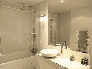 Paris 2 Bedroom accommodation - bathroom 1 (PA-4300) photo 2 of 3