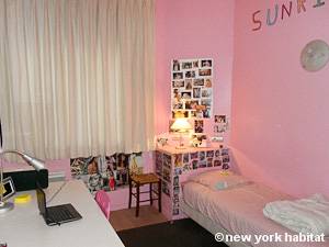 Paris 3 Bedroom - Duplex accommodation - bedroom 3 (PA-4308) photo 1 of 1