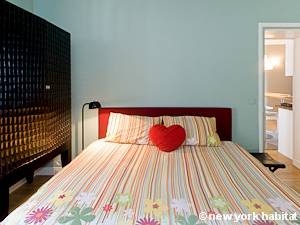 Paris 1 Bedroom accommodation - bedroom (PA-4315) photo 5 of 7