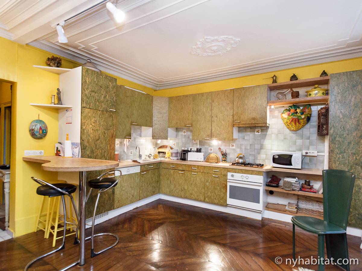 Paris Apartment 2 Bedroom Apartment Rental in Pigalle, Opéra Grands