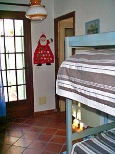 Sud de la France - Provence - Luberon - T6 appartements location vacances - chambre 1 (PR-21) photo 2 de 3