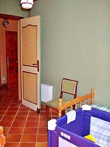 Sud de la France - Provence - Luberon - T6 appartements location vacances - chambre 3 (PR-21) photo 3 de 3