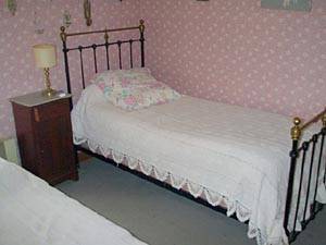 Schlafzimmer 2 - Photo 6 von 10