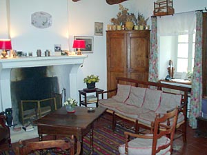 South France 4 Bedrooms - Maison de Village accommodation living room photo 3