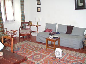 South France 4 Bedrooms - Maison de Village accommodation living room photo 13