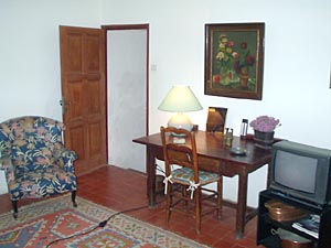 South France 4 Bedrooms - Maison de Village accommodation living room photo 17